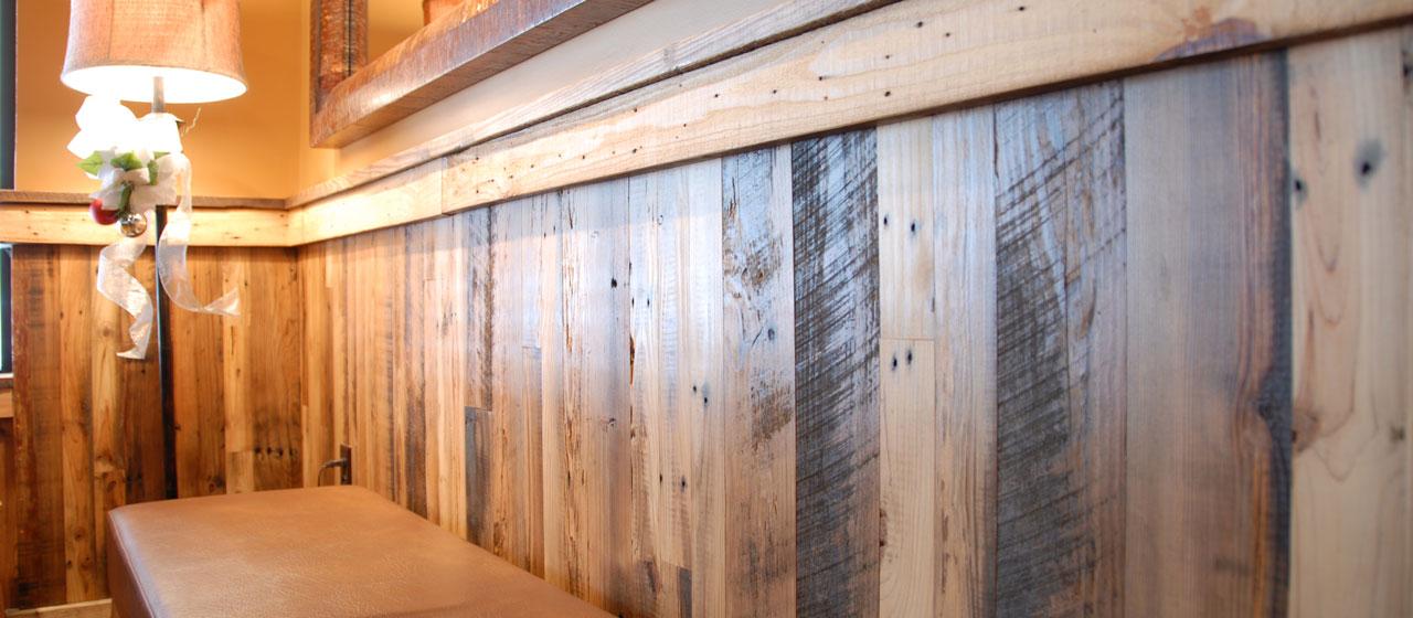 10-Naturals-Reclaimed-wood-paneling