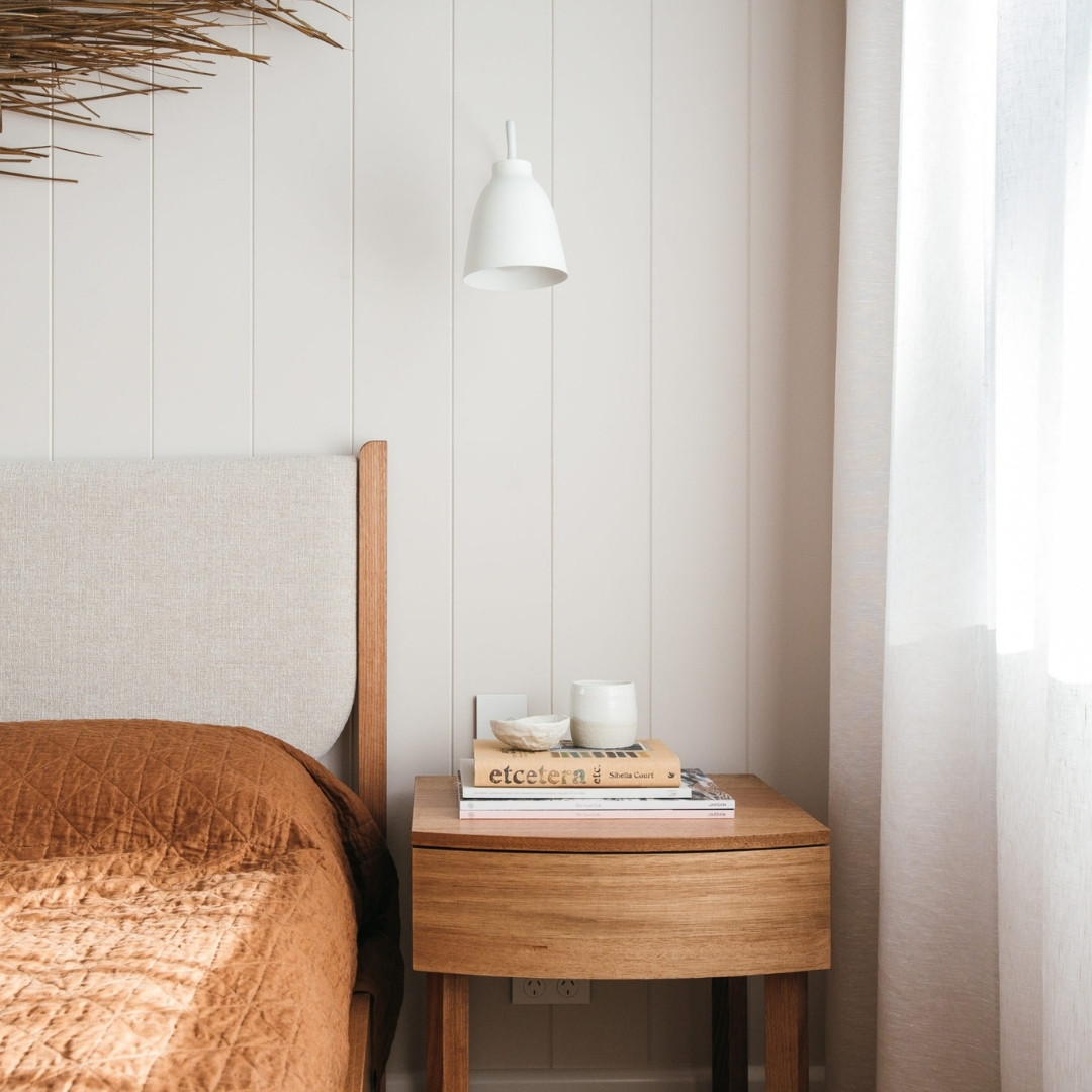 01-weiß-minimalistisches-VJ-Panel-Schlafzimmer